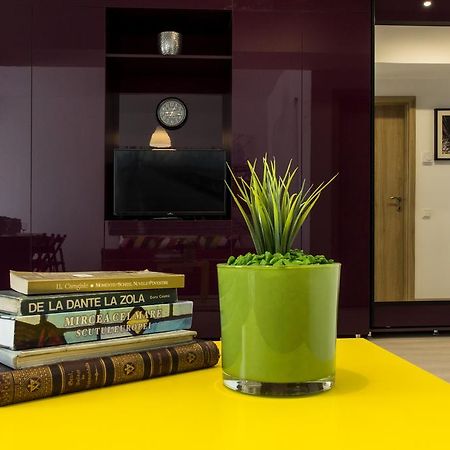 Studio R By Mrg Apartments Bucureşti Ngoại thất bức ảnh